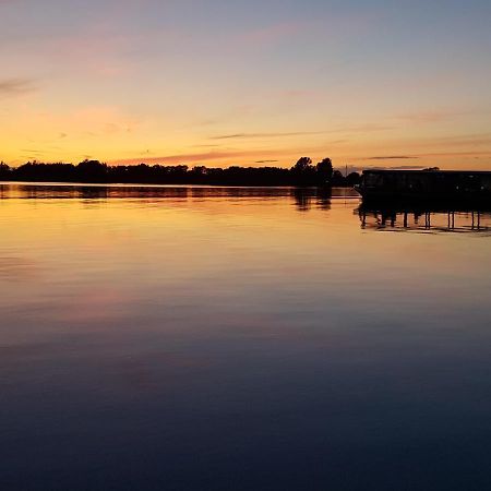 B&B Villa Giethoorn - Canalview, Privacy & Parking Екстер'єр фото