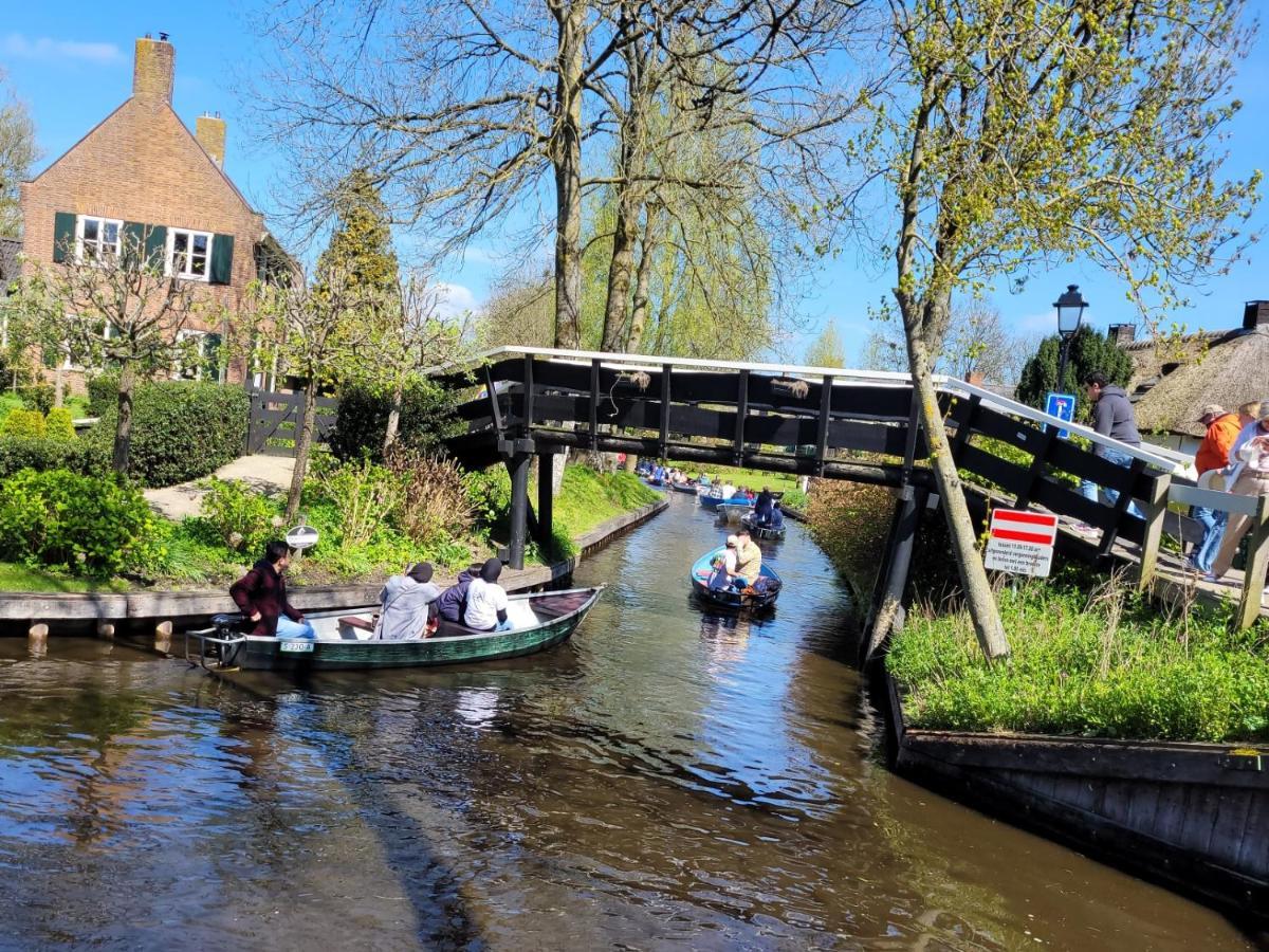B&B Villa Giethoorn - Canalview, Privacy & Parking Екстер'єр фото