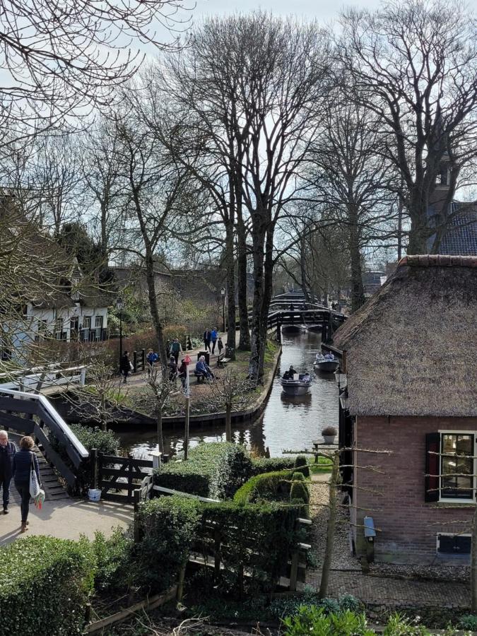 B&B Villa Giethoorn - Canalview, Privacy & Parking Екстер'єр фото