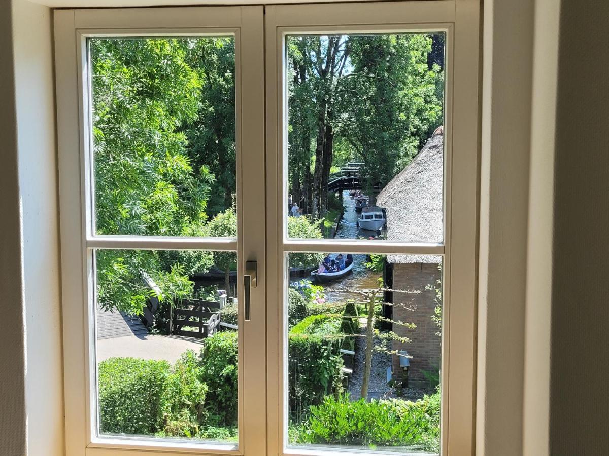 B&B Villa Giethoorn - Canalview, Privacy & Parking Екстер'єр фото