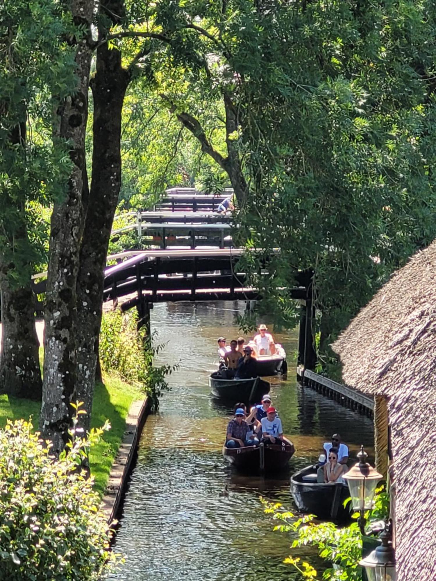 B&B Villa Giethoorn - Canalview, Privacy & Parking Екстер'єр фото